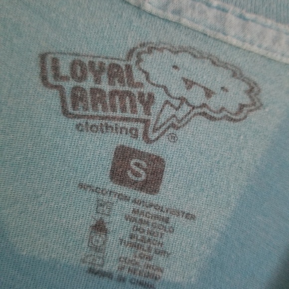 Shirt - Picture 3 of 3